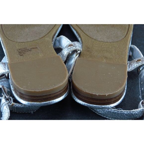 Nine West Size 6.5 M Silver Gladiator Synthetic Women Sandal Shoes - Picture 6 of 8